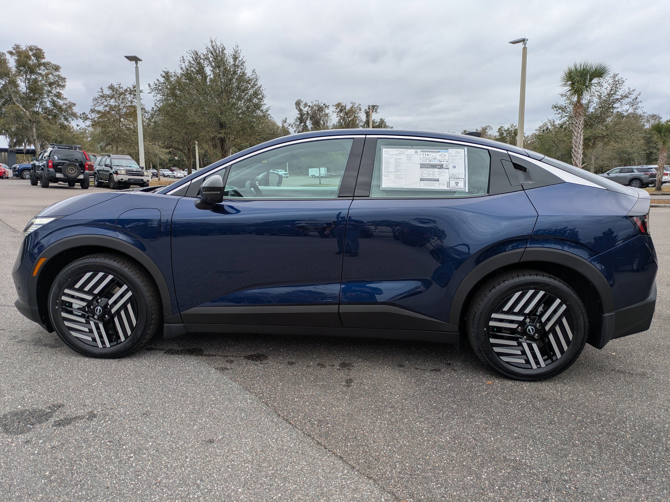New 2026 Nissan Leaf SV+ image 7