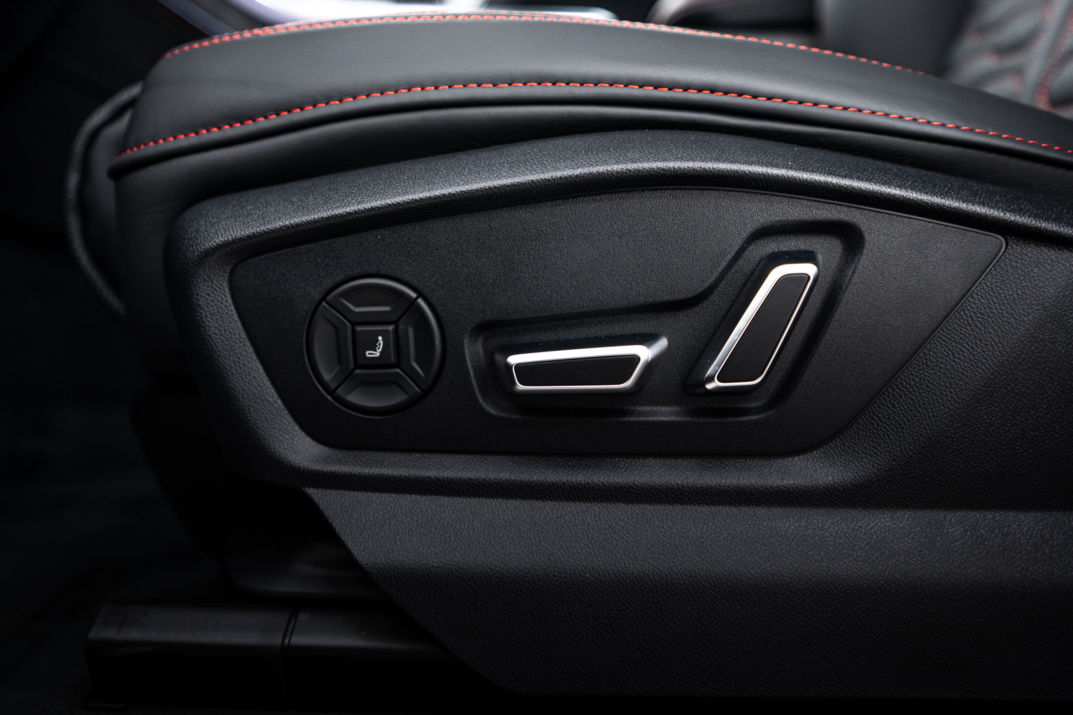 New 2026 Audi RS Q8 performance image 17