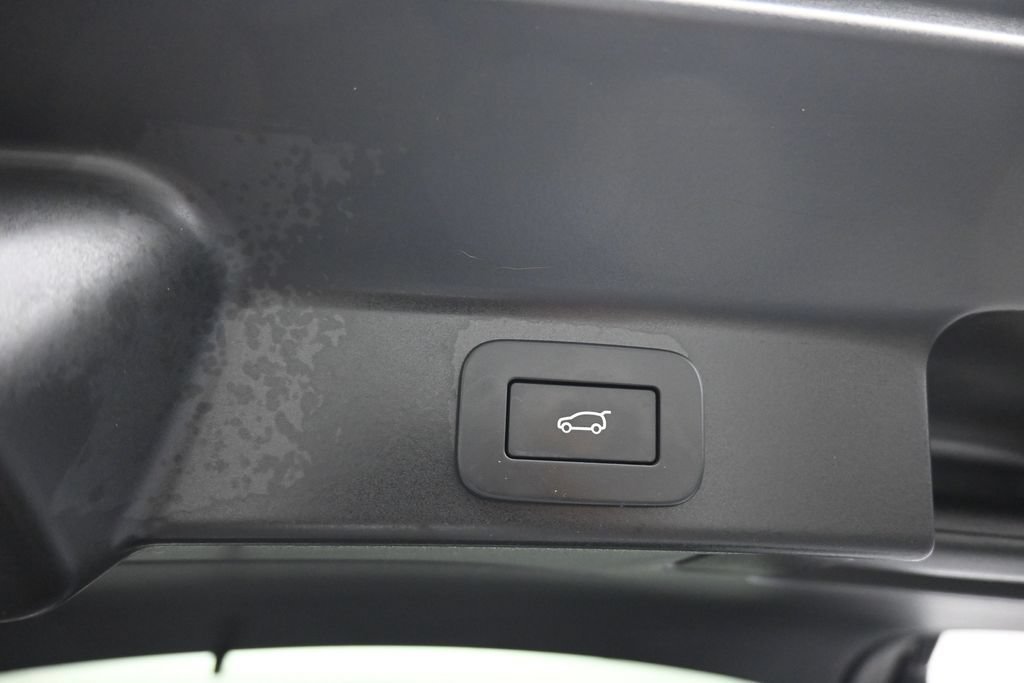 Used 2024 Jaguar F-PACE R-Dynamic S AWD/4WD image 45