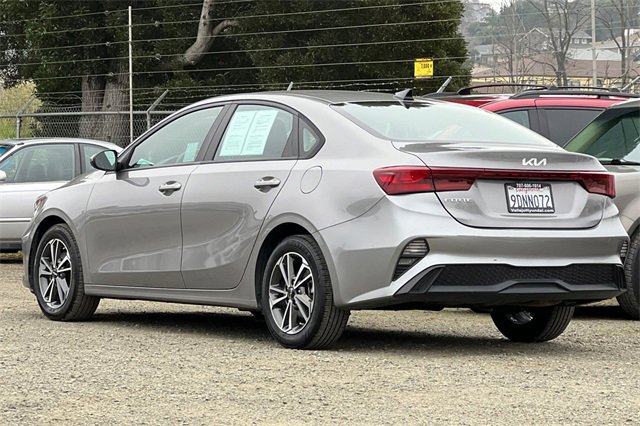 Used 2023 Kia Forte LXS image 9