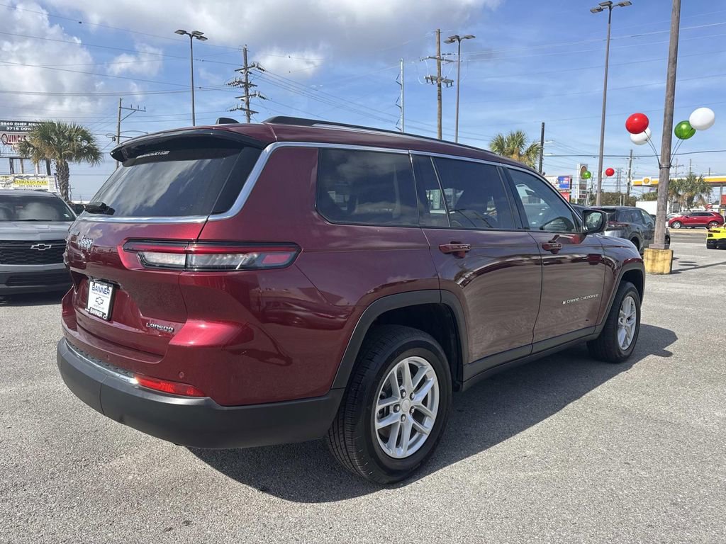 Used 2023 Jeep Grand Cherokee L Laredo image 5