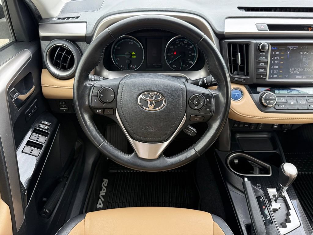Used 2017 Toyota RAV4 Limited image 14