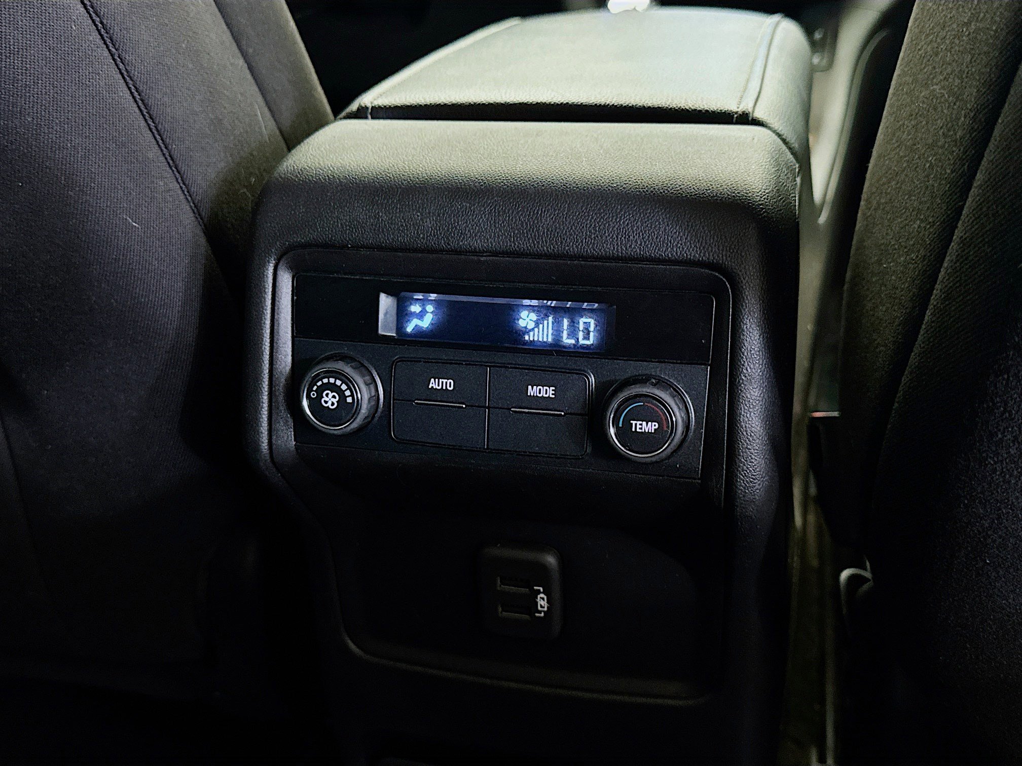 Used 2019 GMC Acadia SLE image 15