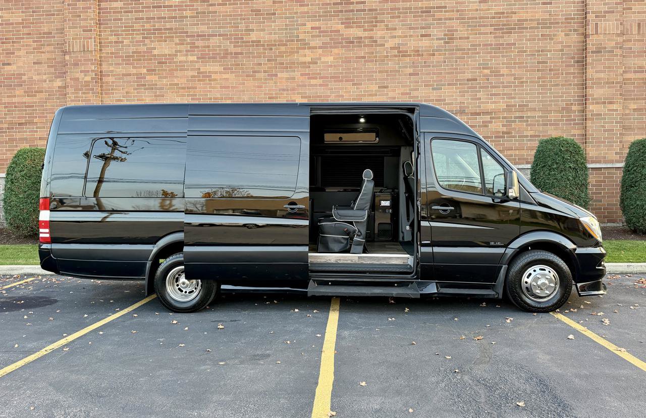 Used 2016 Mercedes-Benz Sprinter 3500 image 58