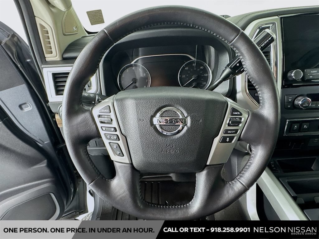 Used 2020 Nissan Titan SL w/ Moonroof Package AWD/4WD image 11