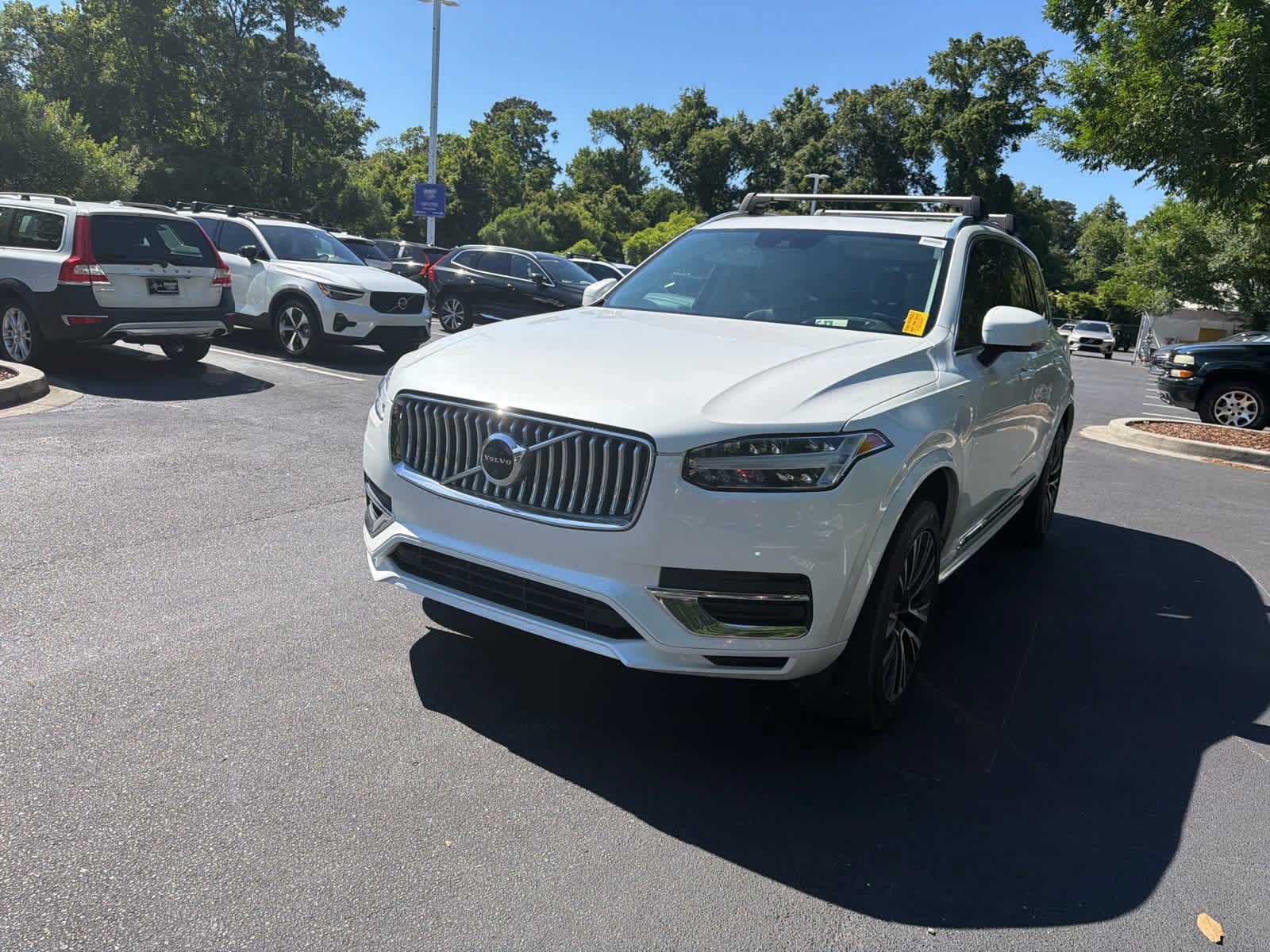 Used 2022 Volvo XC90 T8 Inscription Expression AWD/4WD image 5