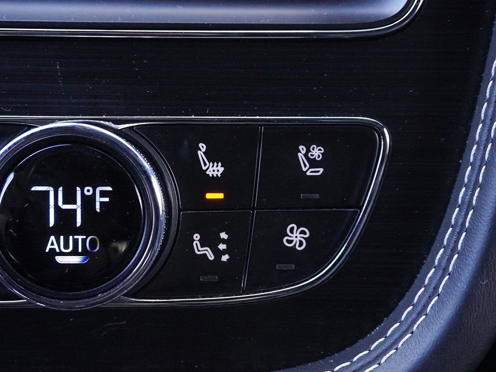 Used 2019 Bentley Bentayga AWD/4WD image 68