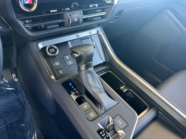 Used 2024 Lexus GX 550 w/ Accessory Package (Z1) AWD/4WD image 23