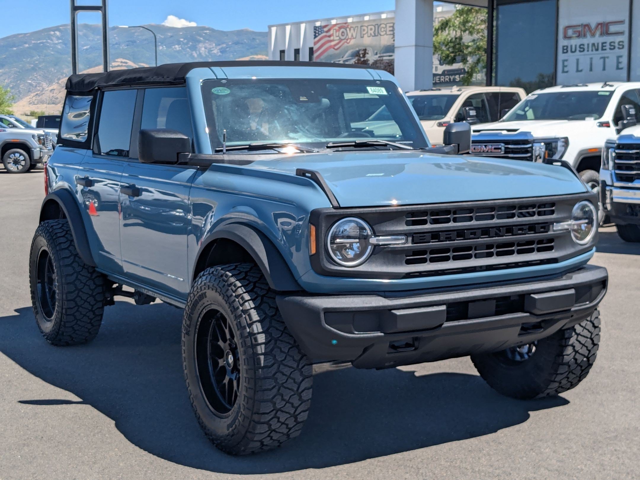 Used 2022 Ford Bronco 4-Door AWD/4WD image 7