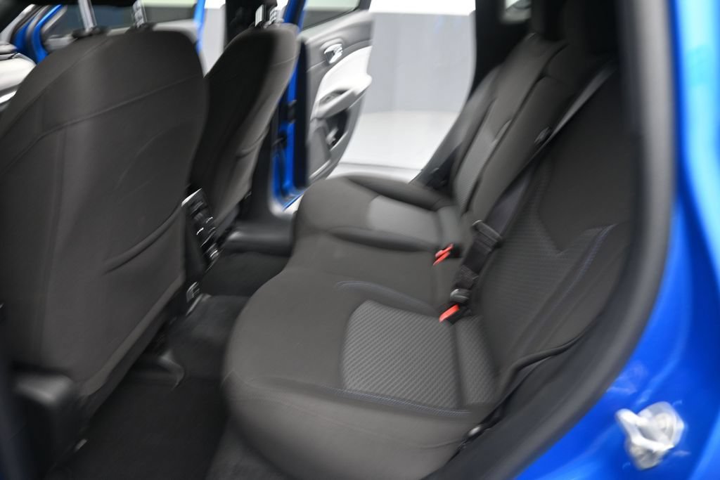 Used 2023 Jeep Compass Sport w/ Mopar Graphics Package AWD/4WD image 15