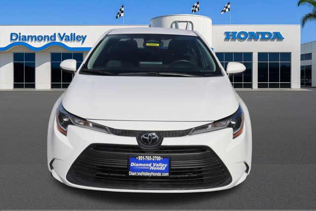 Used 2024 Toyota Corolla LE image 2