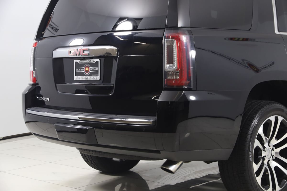 Used 2018 GMC Yukon Denali w/ Denali Ultimate Package AWD/4WD image 48