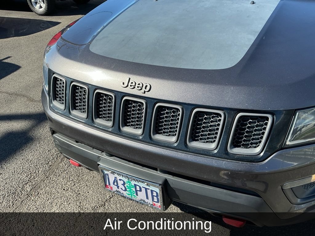 Used 2020 Jeep Compass Trailhawk AWD/4WD image 4