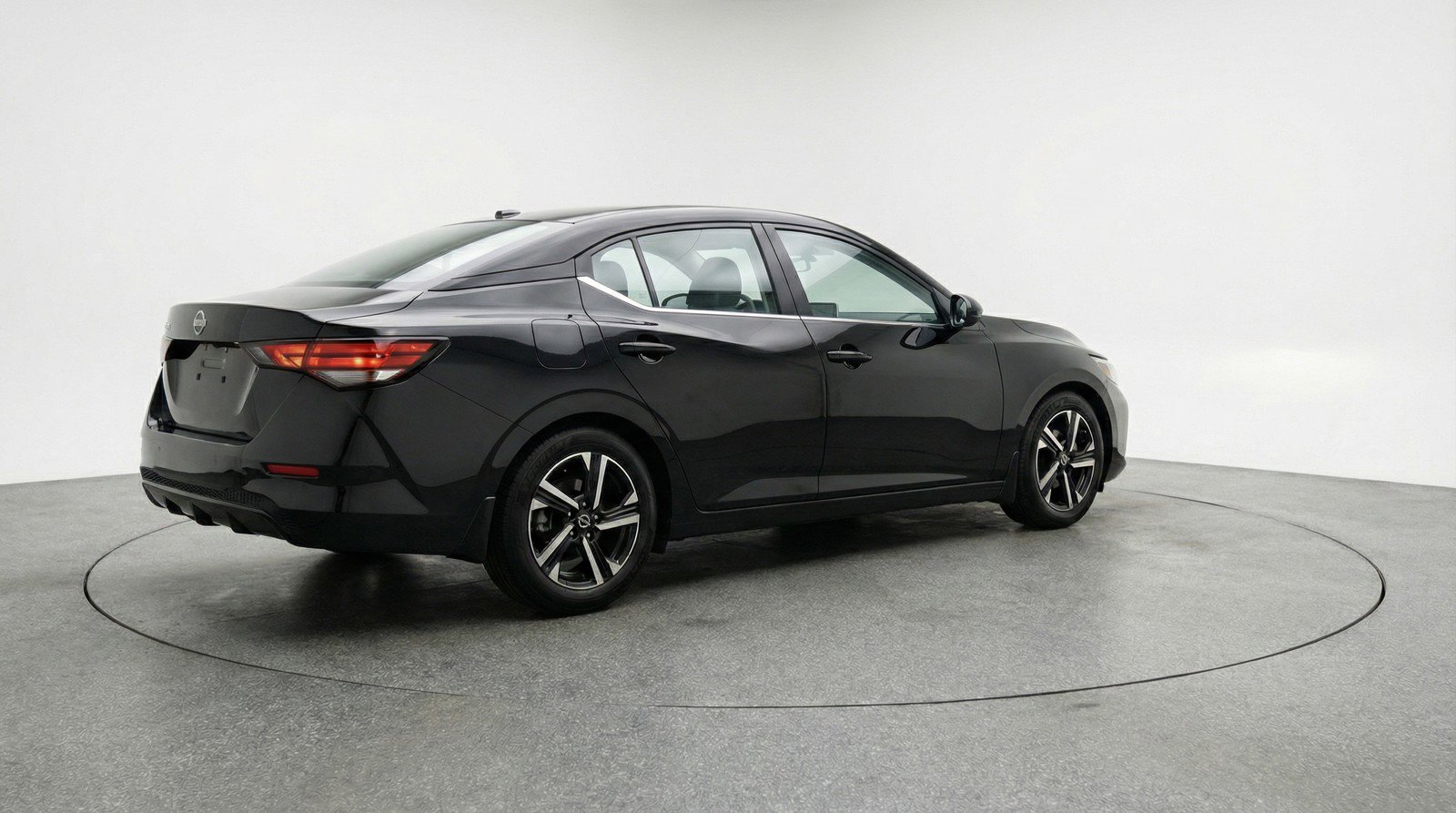 Used 2025 Nissan Sentra SV FWD image 9
