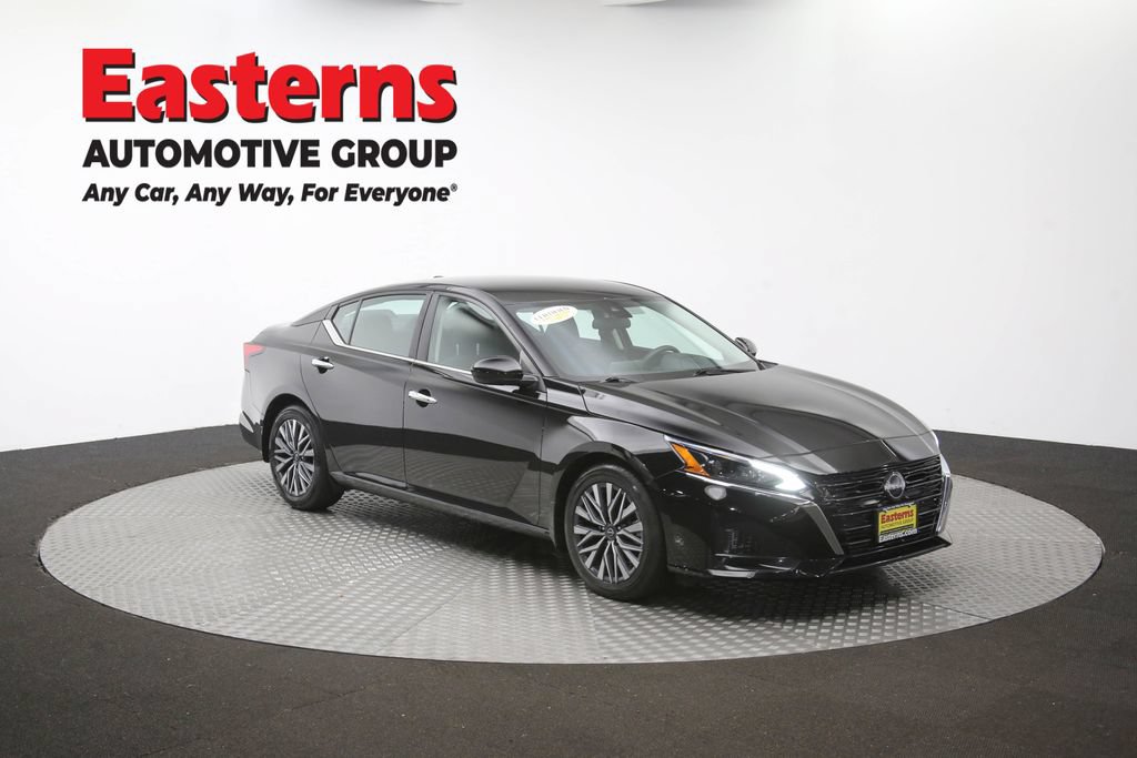 Used 2023 Nissan Altima 2.5 SV FWD image 48