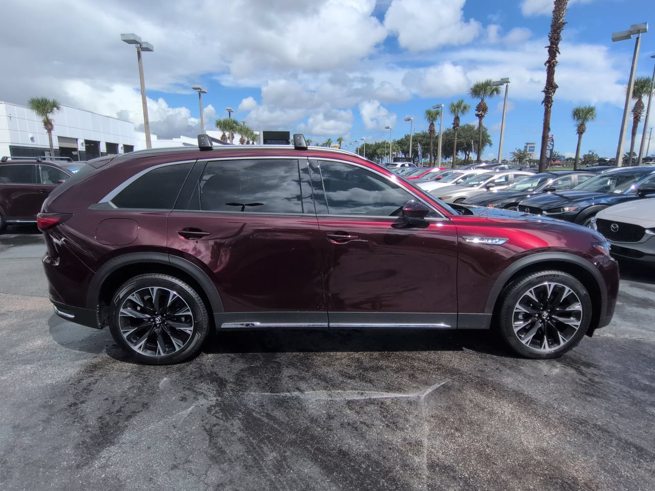 Used 2024 MAZDA CX-90 Plug-In Hybrid w/ Premium Pkg AWD/4WD image 3