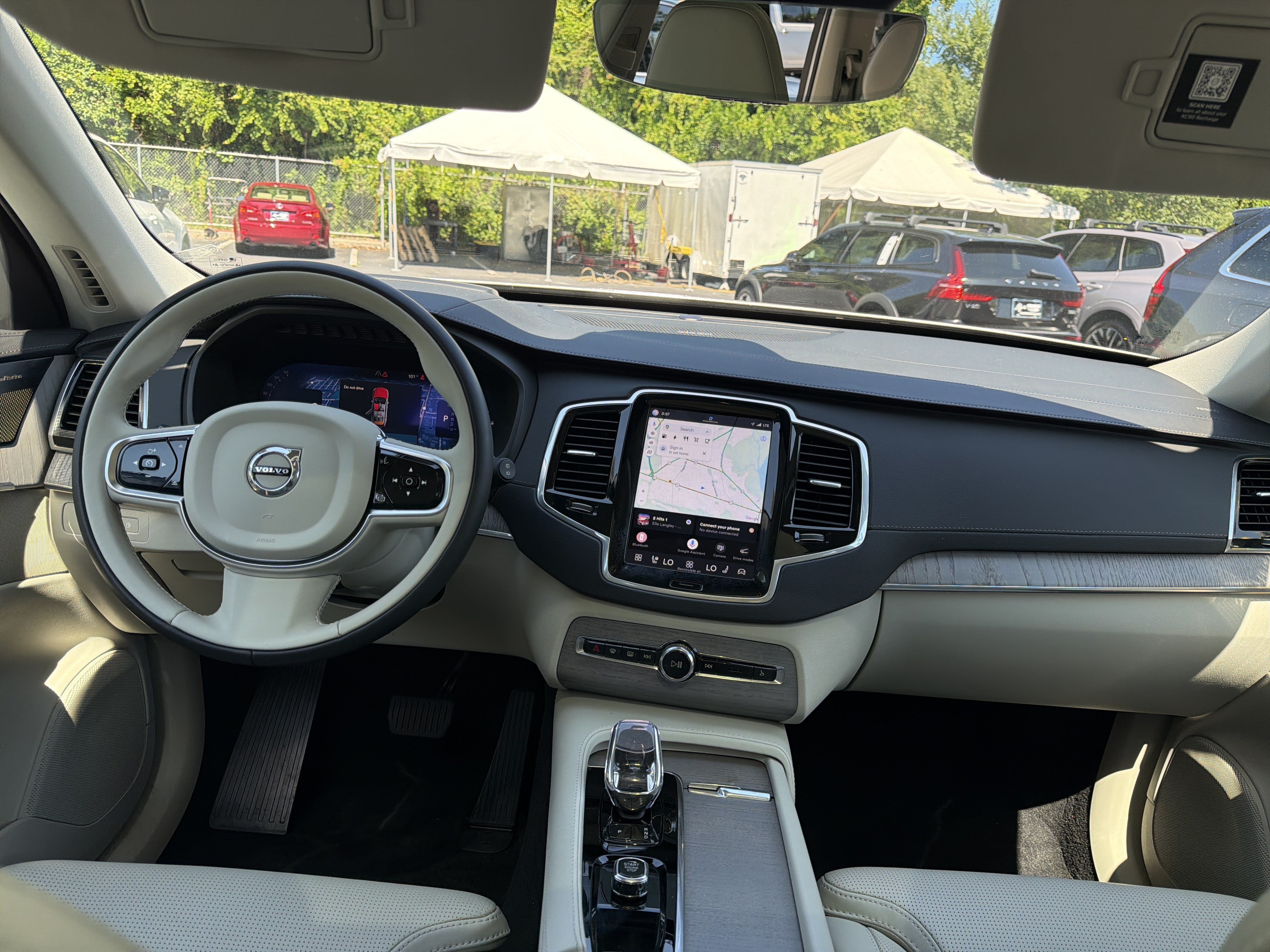 Certified 2024 Volvo XC90 T8 Ultimate w/ Protection Package Premier AWD/4WD image 30
