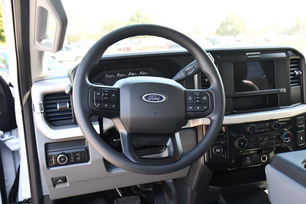 New 2026 Ford F250 XL image 12