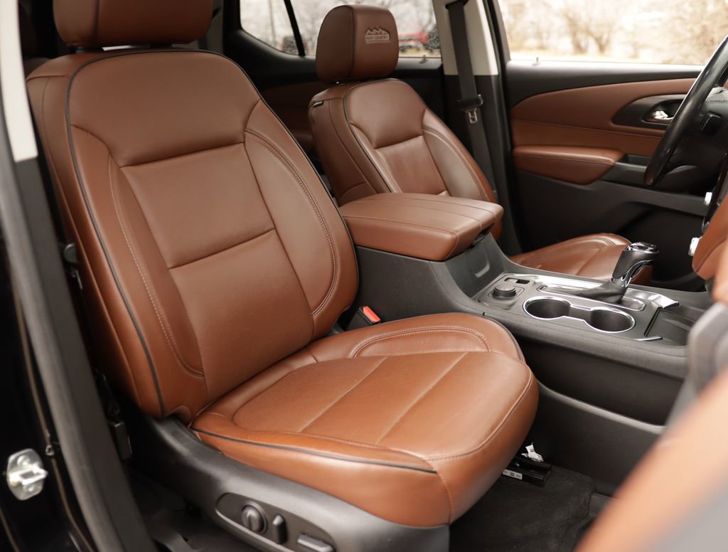 Used 2019 Chevrolet Traverse High Country image 36