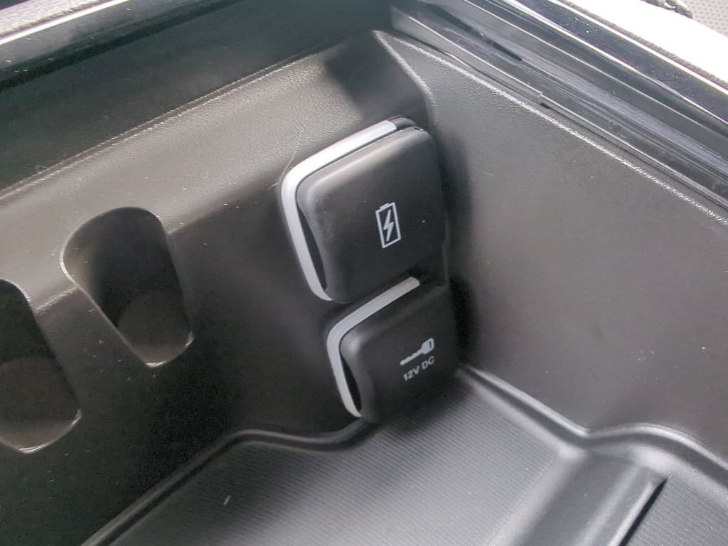 New 2027 Chrysler Pacifica Limited AWD/4WD image 26
