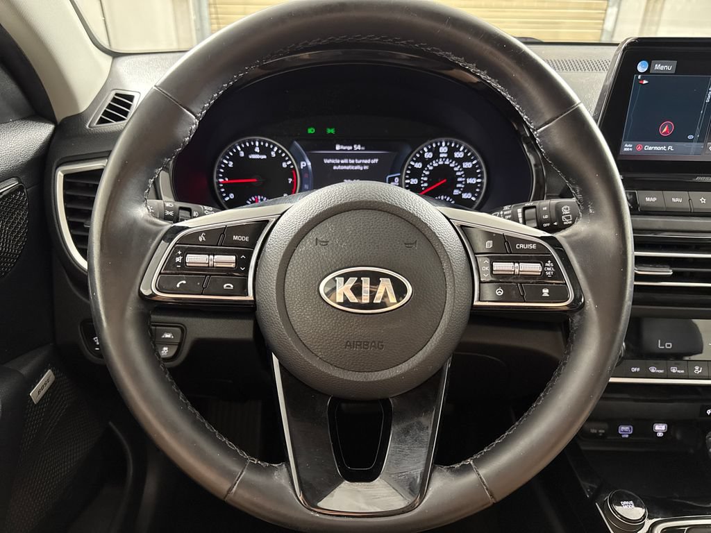 Used 2021 Kia Seltos SX w/ SX Sunroof Package AWD/4WD image 14