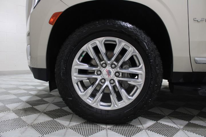 Used 2022 GMC Yukon SLT w/ SLT Premium Package image 49
