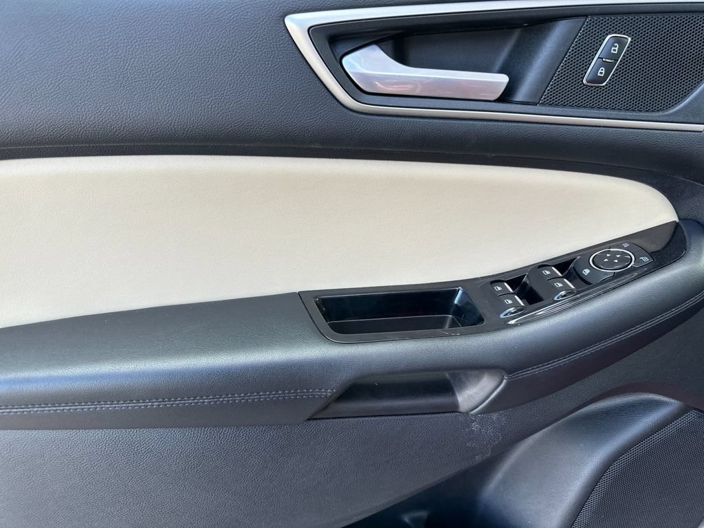 Certified 2019 Ford Edge SEL w/ Equipment Group 201A FWD image 10