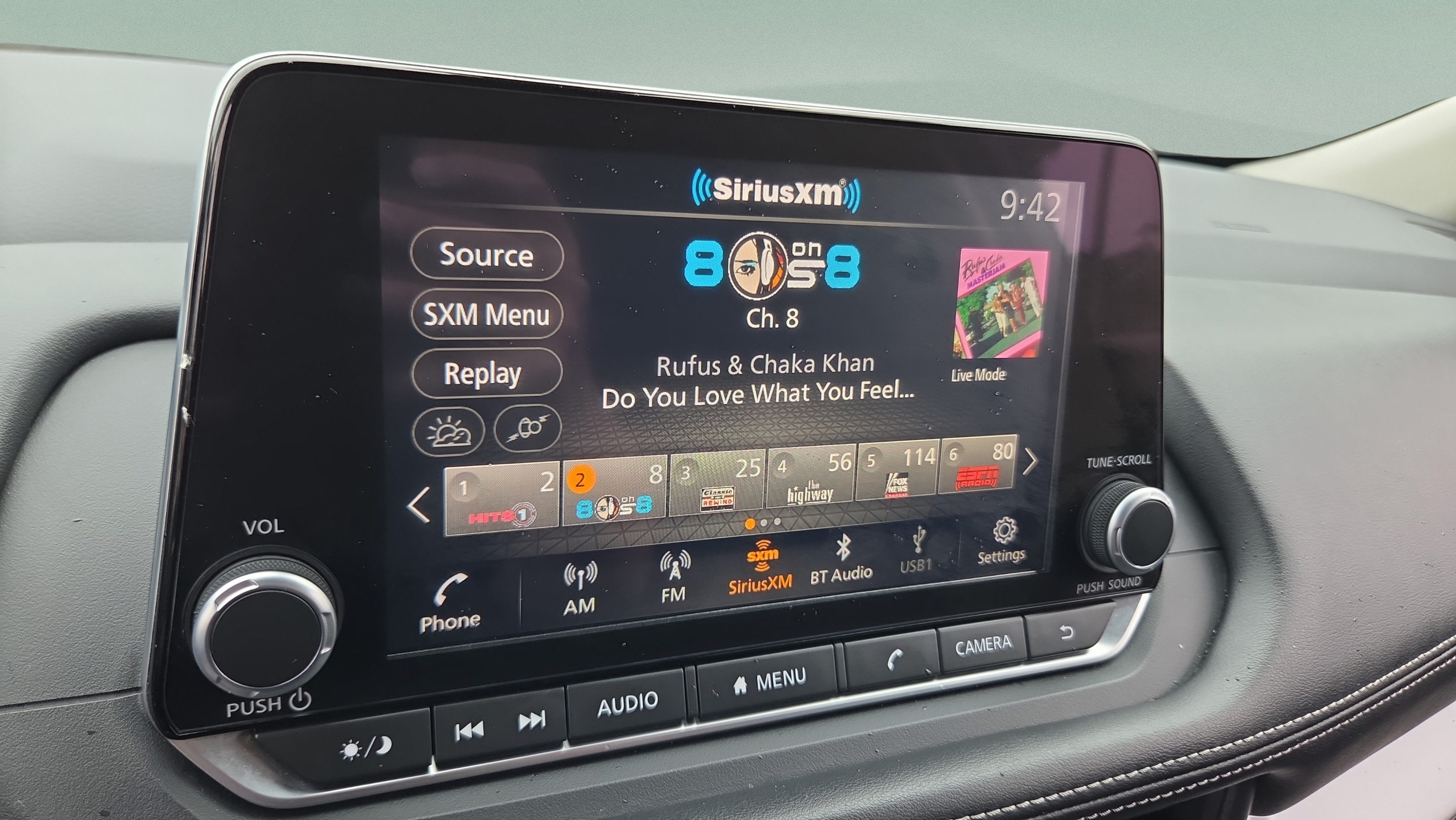 Used 2025 Nissan Rogue SV FWD image 20