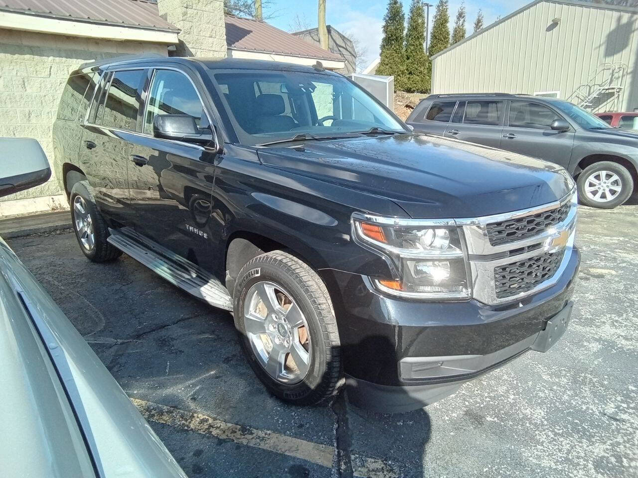 Used 2015 Chevrolet Tahoe LT image 2