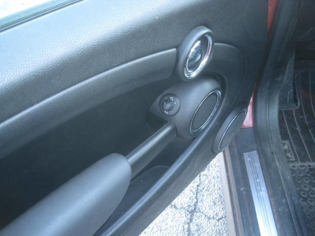 Used 2011 MINI Cooper Hardtop image 12
