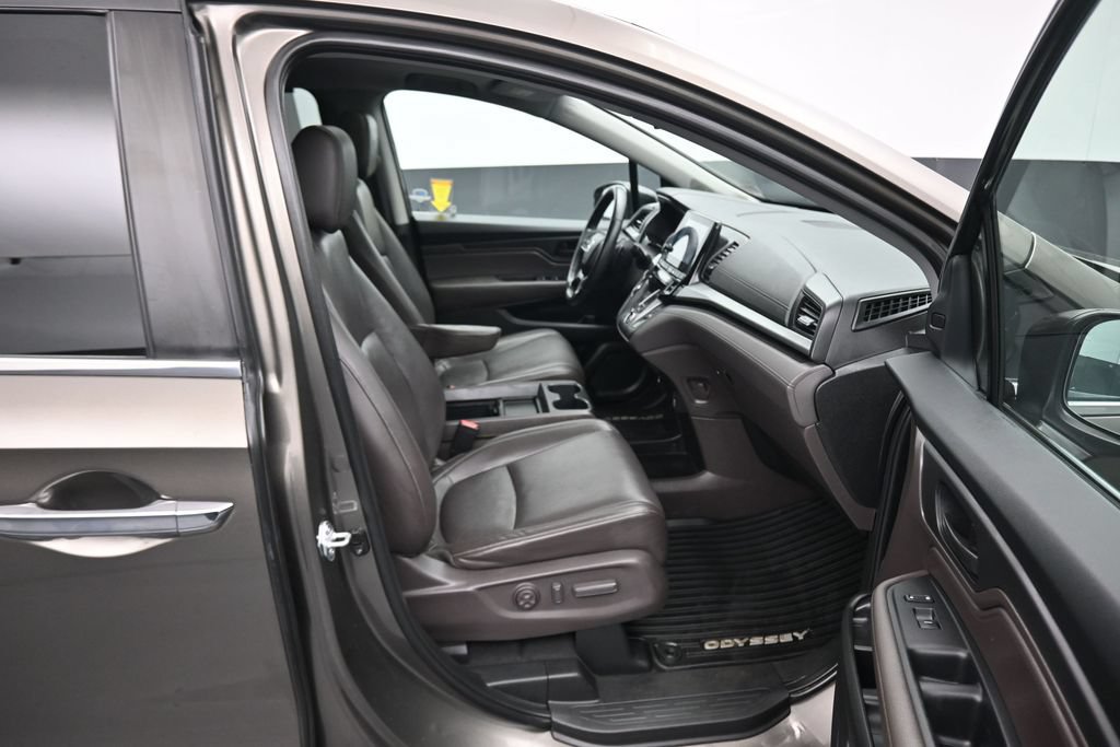 Used 2023 Honda Odyssey EX-L image 55