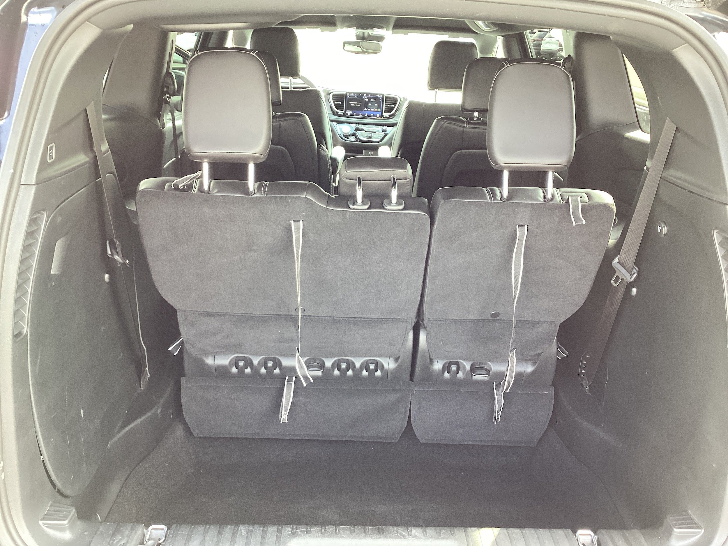 Used 2026 Chrysler Pacifica Select FWD image 15