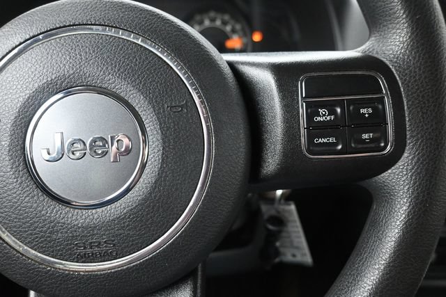 Used 2016 Jeep Patriot Sport FWD image 25
