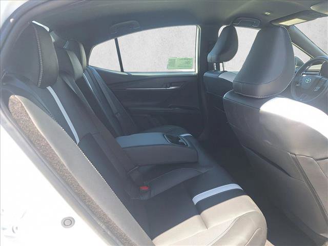 Used 2025 Toyota Camry SE FWD image 18