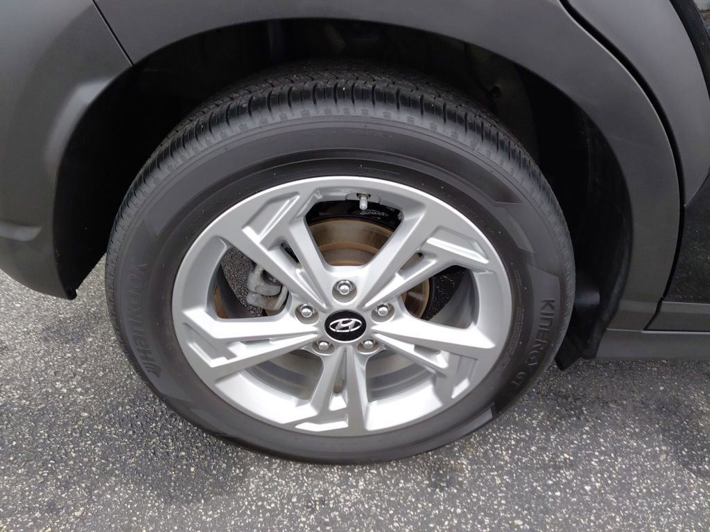 Used 2023 Hyundai Kona SEL image 17