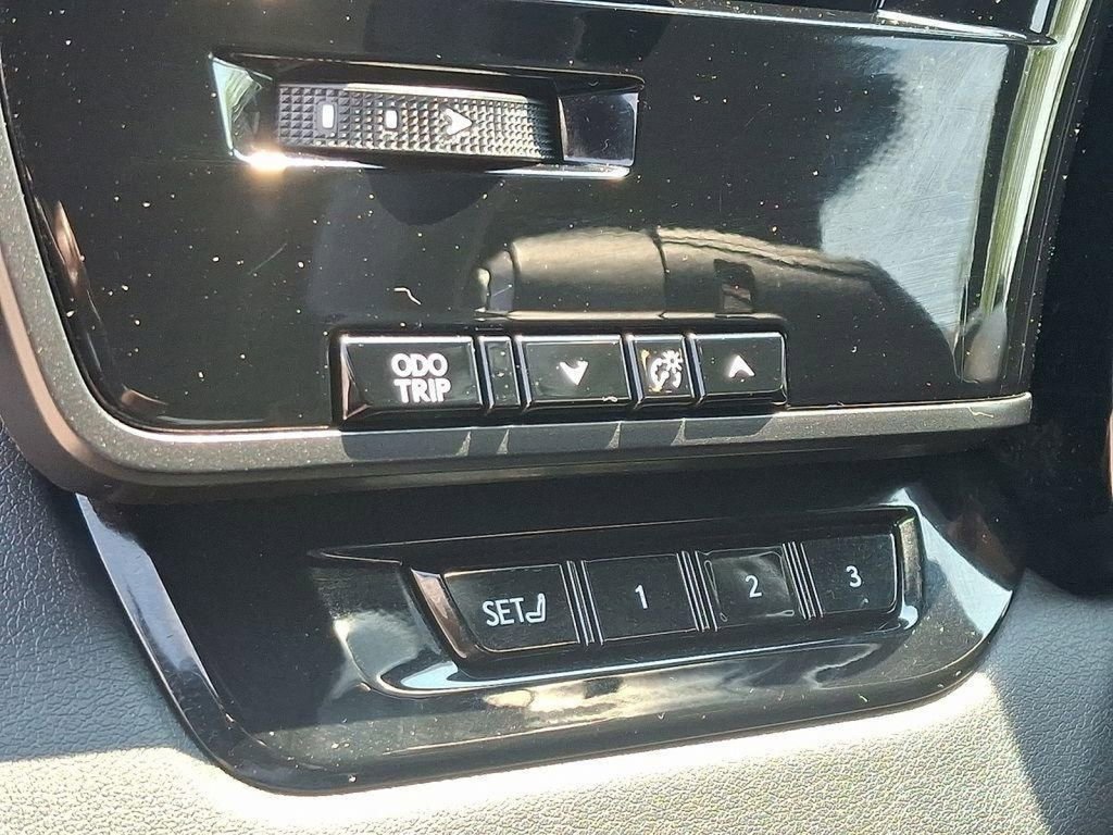 Used 2024 Lexus RX 350 Premium w/ Accessory Package (Z1) image 26