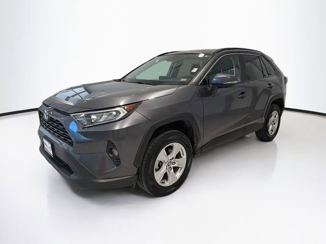 Used 2021 Toyota RAV4 XLE image 3