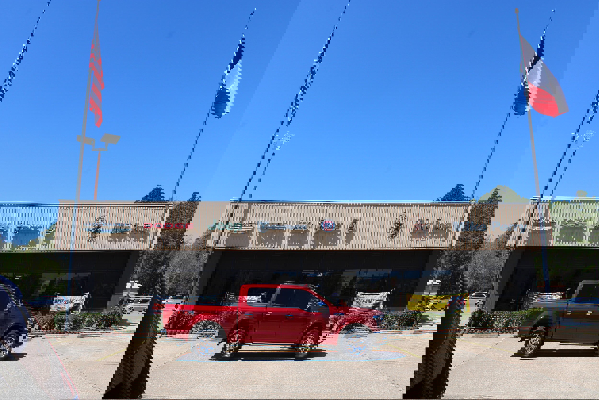 Used 2018 Ford F150 Lariat w/ Equipment Group 502A Luxury image 5