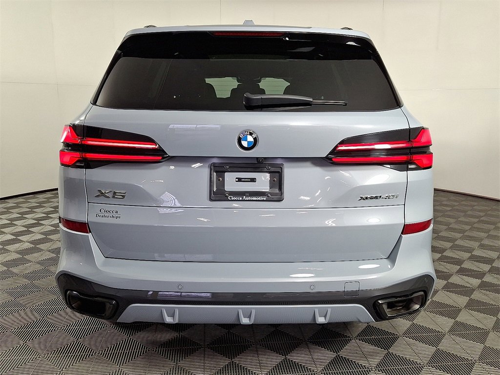 Certified 2024 BMW X5 xDrive40i w/ Executive Package image 8