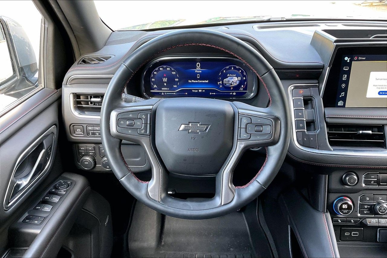 Used 2024 Chevrolet Suburban RST w/ Luxury Package AWD/4WD image 9