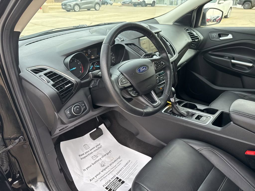 Used 2017 Ford Escape Titanium FWD image 8