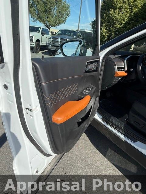 Used 2025 Mitsubishi Outlander SEL AWD/4WD image 11