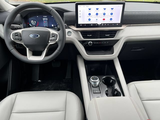 New 2026 Ford Explorer Active w/ Active Comfort Package AWD/4WD image 3