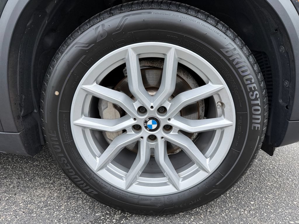 Certified 2022 BMW X5 xDrive40i w/ Premium Package AWD/4WD image 18