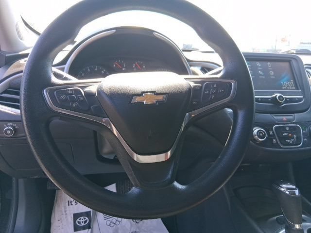 Used 2017 Chevrolet Malibu LS w/ LPO, Convenience Package 1 FWD image 18