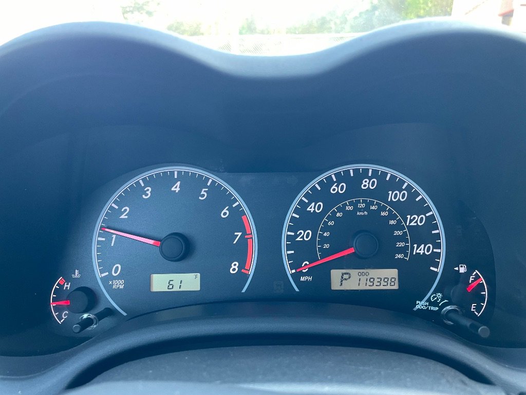 Used 2013 Toyota Corolla LE image 3