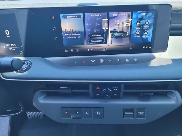 New 2026 Nissan Leaf FWD image 10