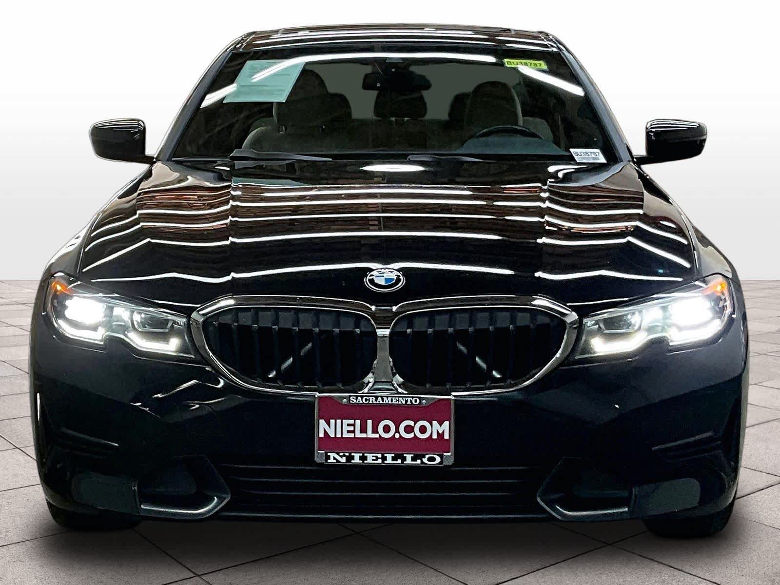 Used 2019 BMW 330i Sedan w/ Convenience Package RWD image 3