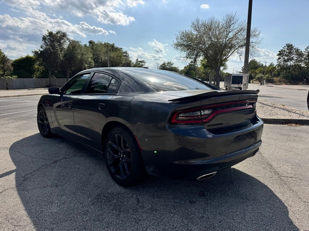 Used 2022 Dodge Charger SXT w/ Blacktop Package RWD image 4