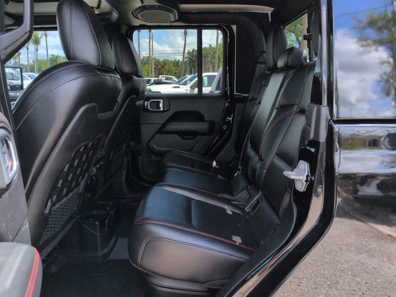 Used 2020 Jeep Gladiator Rubicon AWD/4WD image 14